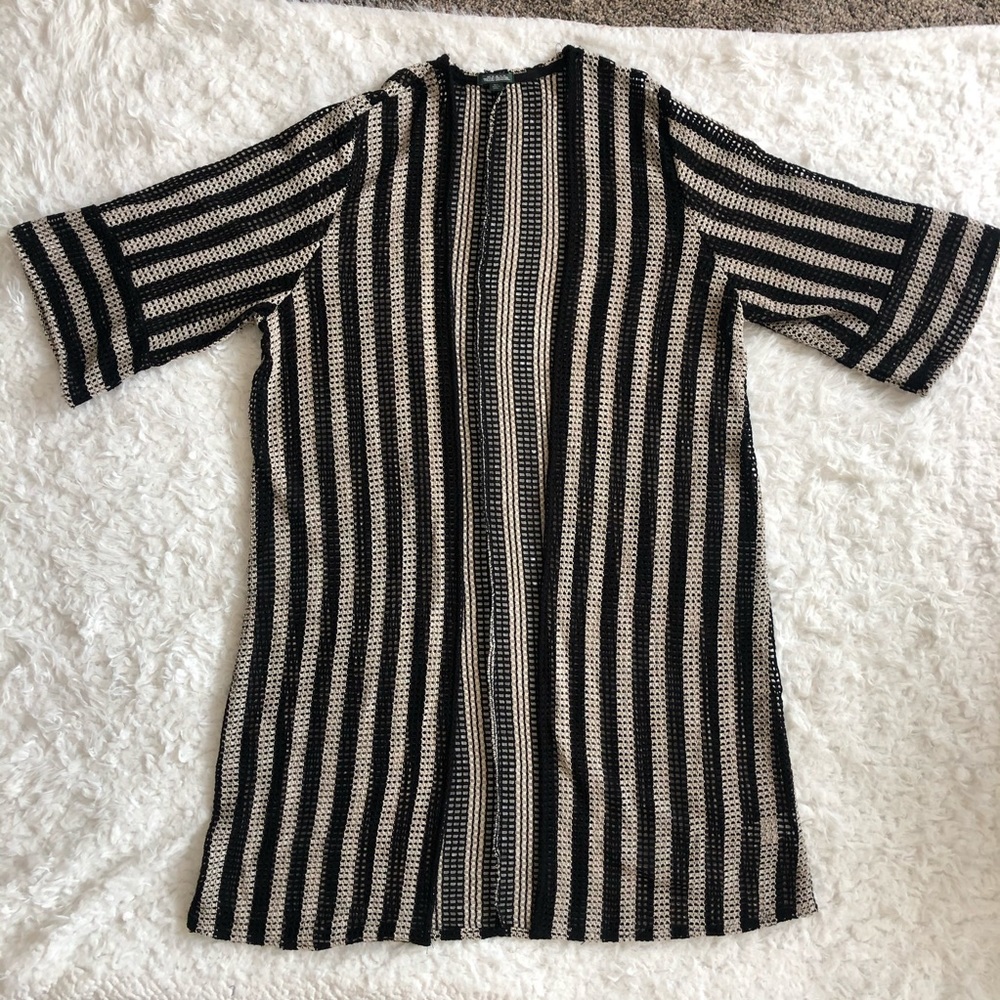 Black and white shawl
